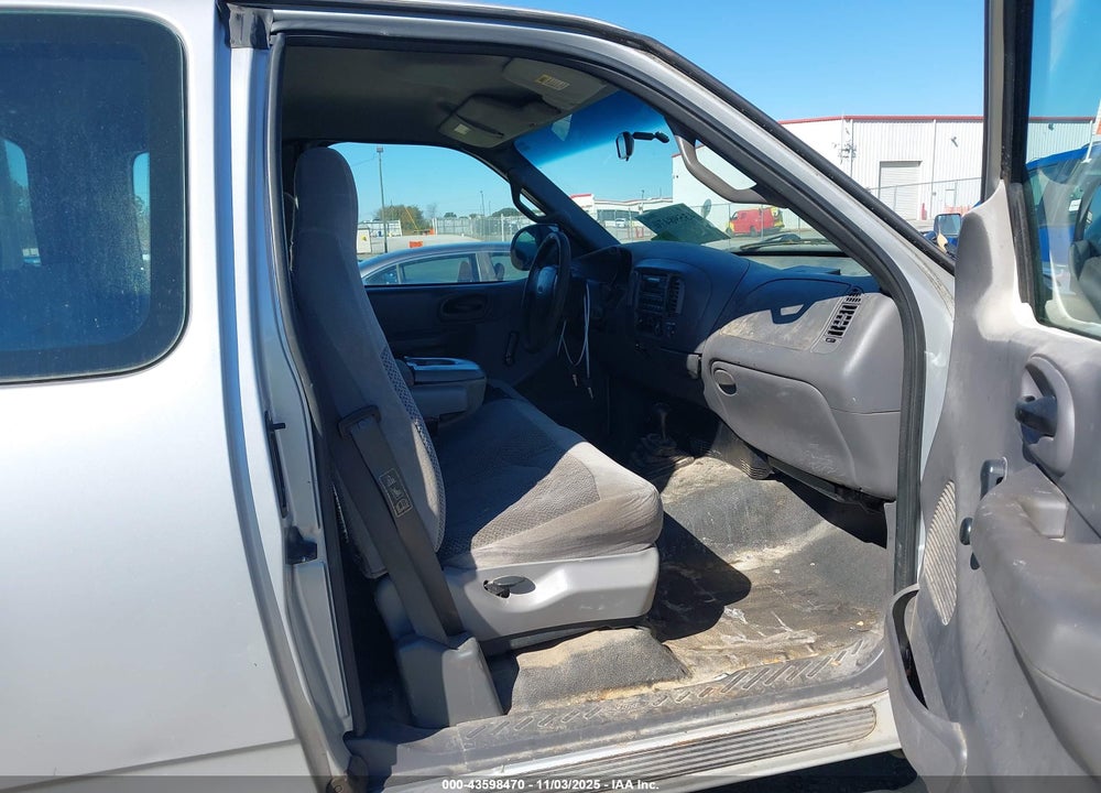2002 FORD F-150 LARIAT/XL/XLT VIN: 1FTRX18L02NA72510