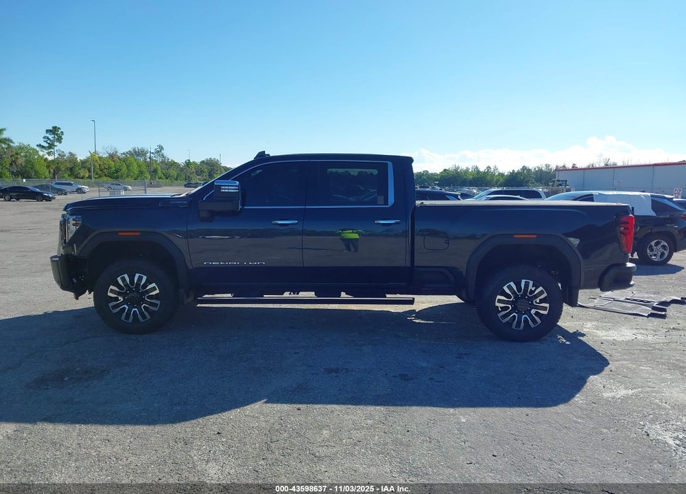 2024 GMC SIERRA 2500HD 4WD  STANDARD BED DENALI ULTIMATE VIN: 1GT49XEY2RF202301