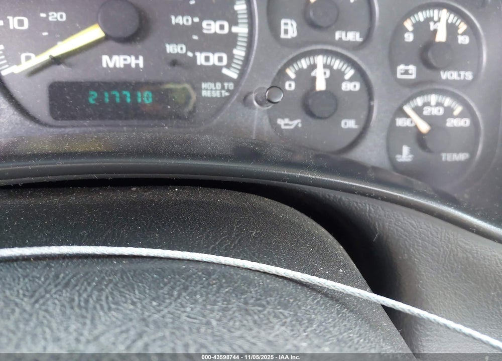 2000 CHEVROLET SILVERADO 1500 VIN: 2GCEK19V7Y1212625