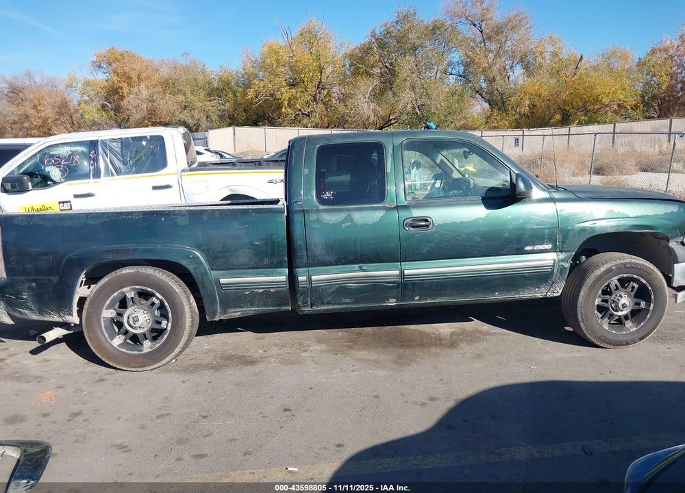 2001 CHEVROLET SILVERADO 1500 LS VIN: 1GCEK19T41E185841