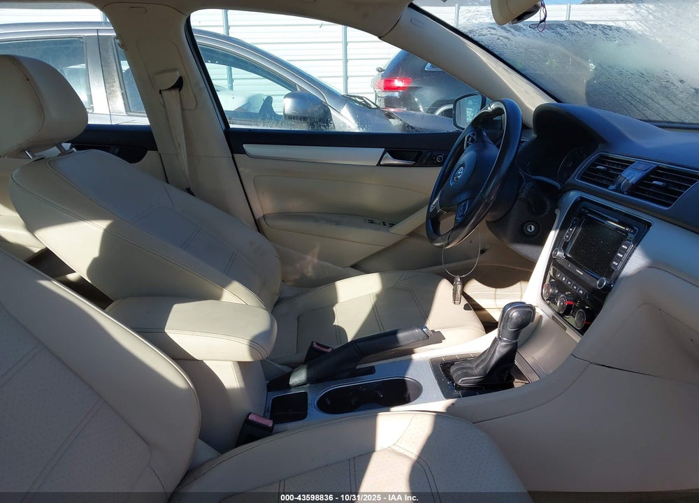 2013 VOLKSWAGEN PASSAT 2.5L SE VIN: 1VWBH7A34DC034639