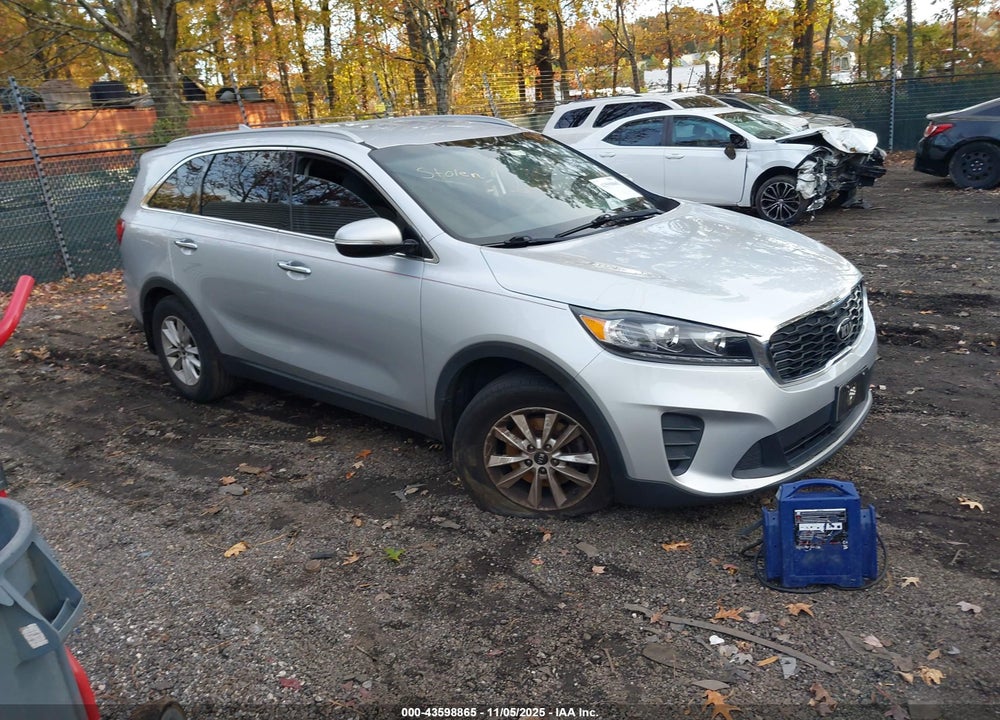2019 KIA SORENTO 2.4L LX VIN: 5XYPG4A33KG432587