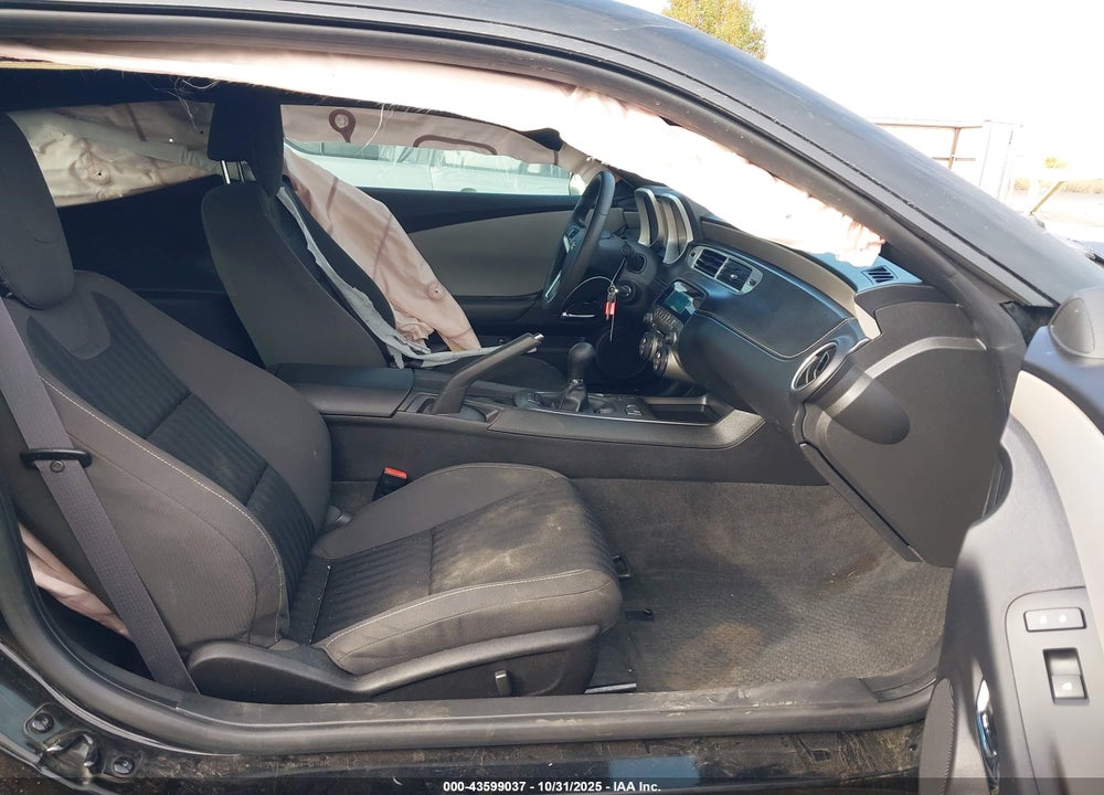 2015 CHEVROLET CAMARO 1LS VIN: 2G1FA1E33F9301157
