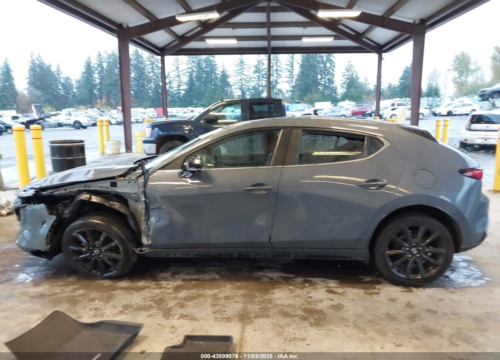 2022 MAZDA 3 CARBON EDITION VIN: JM1BPALL4N1520252