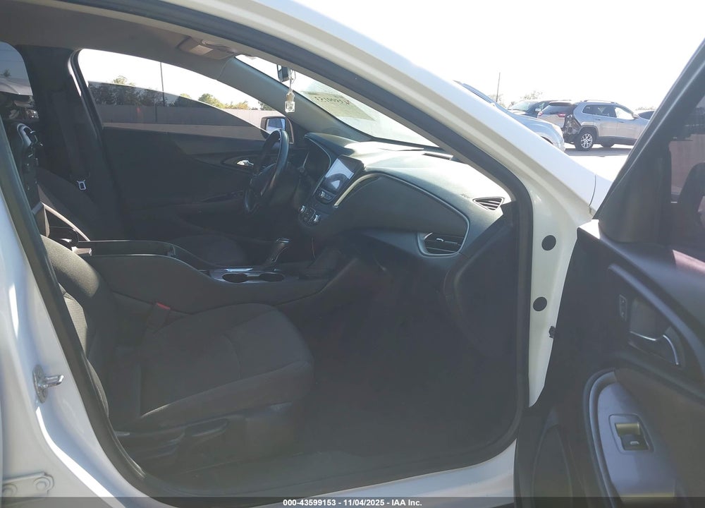 2019 CHEVROLET MALIBU RS VIN: 1G1ZG5ST5KF184464