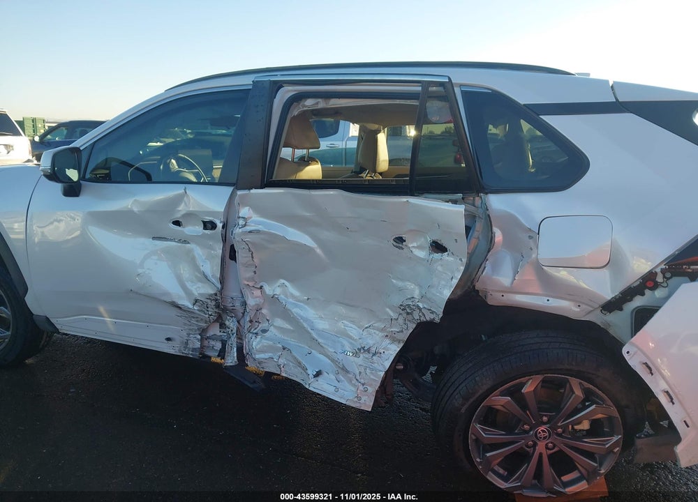 2023 TOYOTA RAV4 HYBRID XLE PREMIUM VIN: 4T3B6RFV8PU113568