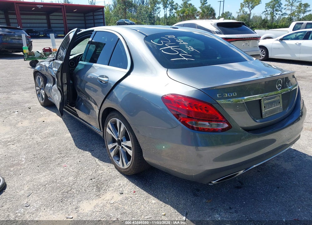 2018 MERCEDES-BENZ C 300 VIN: 55SWF4JB1JU263454