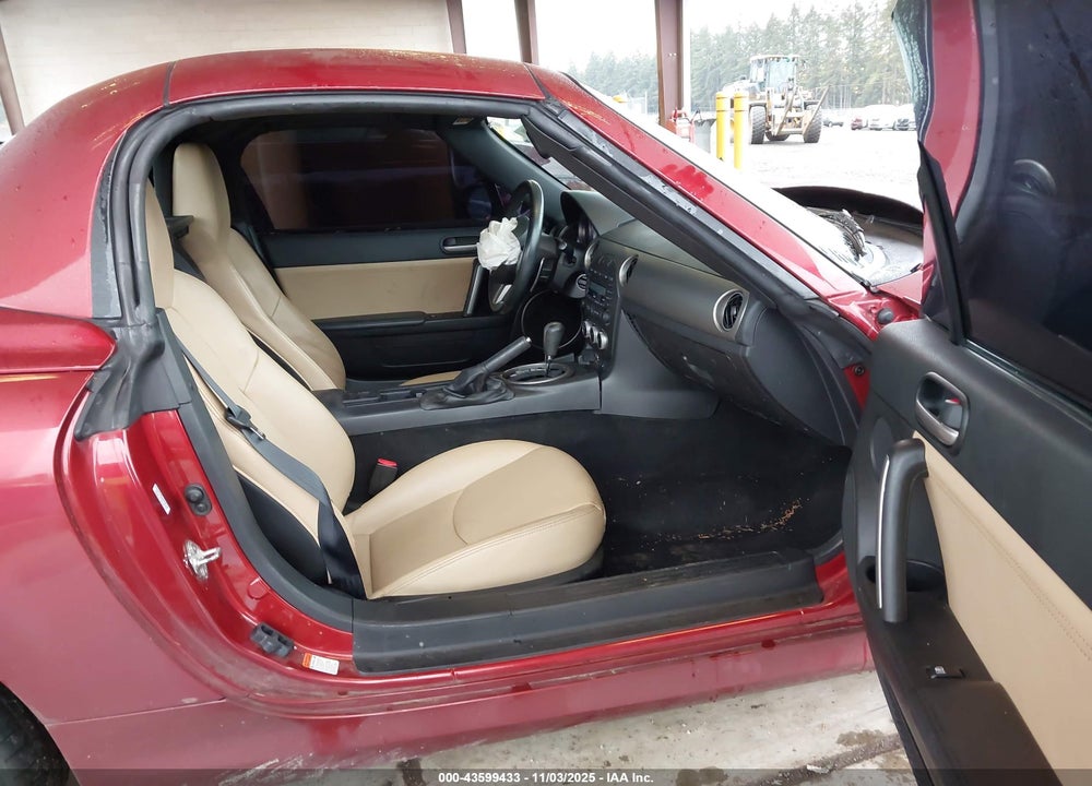 2011 MAZDA MX-5 MIATA GRAND TOURING VIN: JM1NC2PF1B0215425