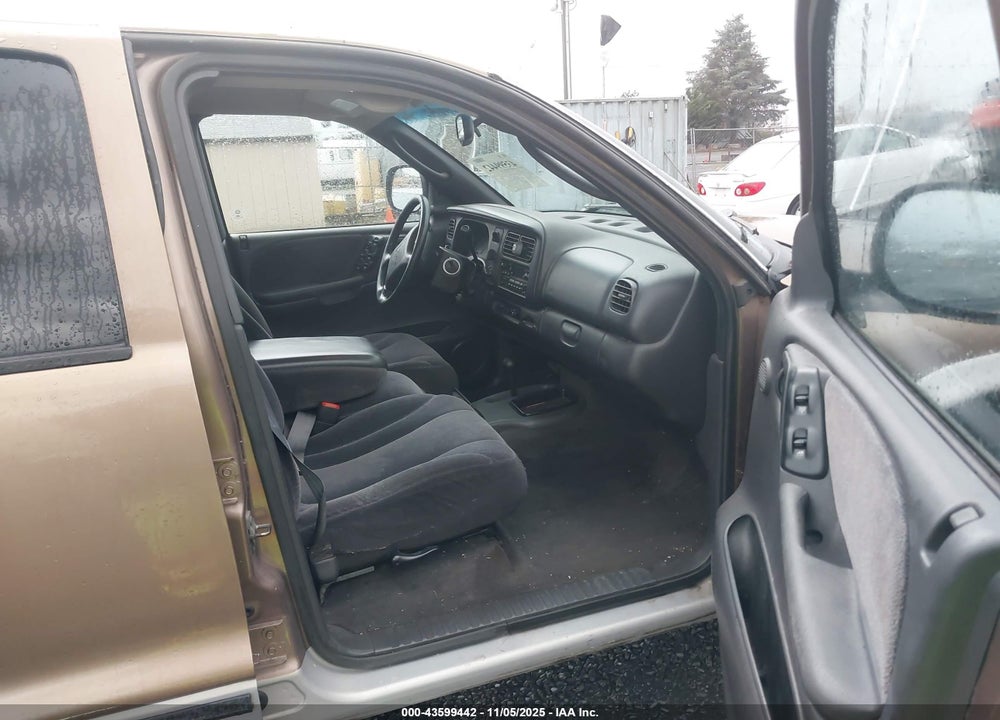 2000 DODGE DAKOTA SLT/SPORT VIN: 1B7GG2AN2YS636242