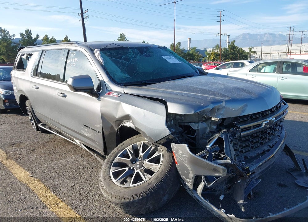 2022 CHEVROLET SUBURBAN 4WD Z71 VIN: 1GNSKDKDXNR333309
