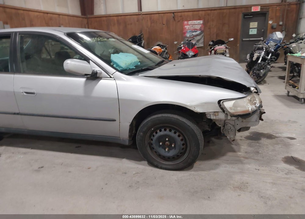 1999 HONDA ACCORD VIN: 1HGCG6650XA071039