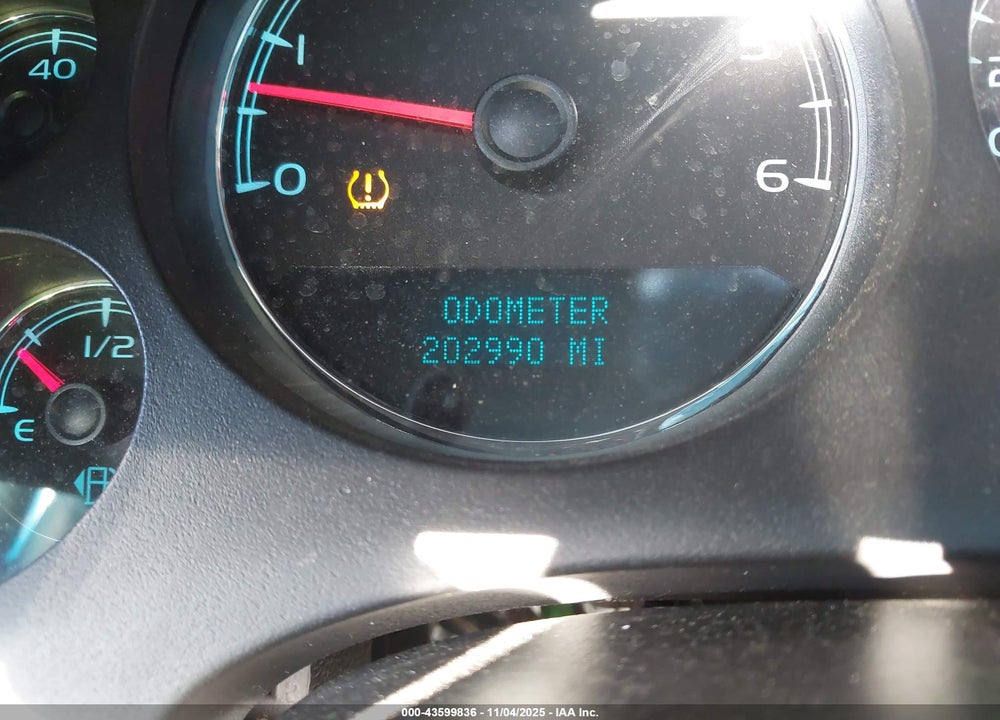 2008 GMC YUKON DENALI VIN: 1GKFK63878J245428