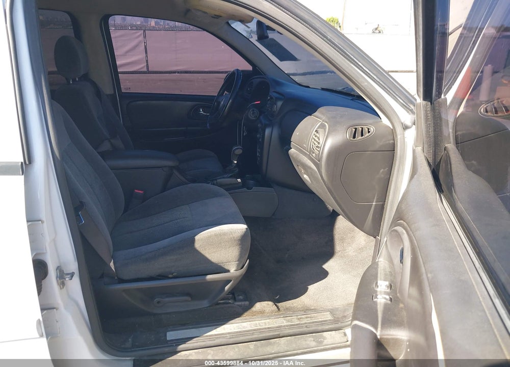 2006 CHEVROLET TRAILBLAZER VIN: 1GNES16S766135911