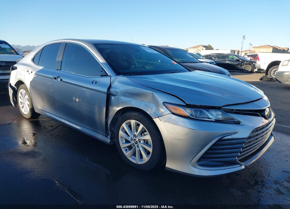 2024 TOYOTA CAMRY LE VIN: 4T1C11AK4RU197692