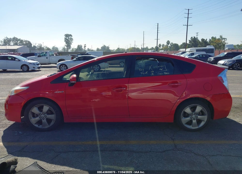 2015 TOYOTA PRIUS VIN: JTDKN3DU5F0423612