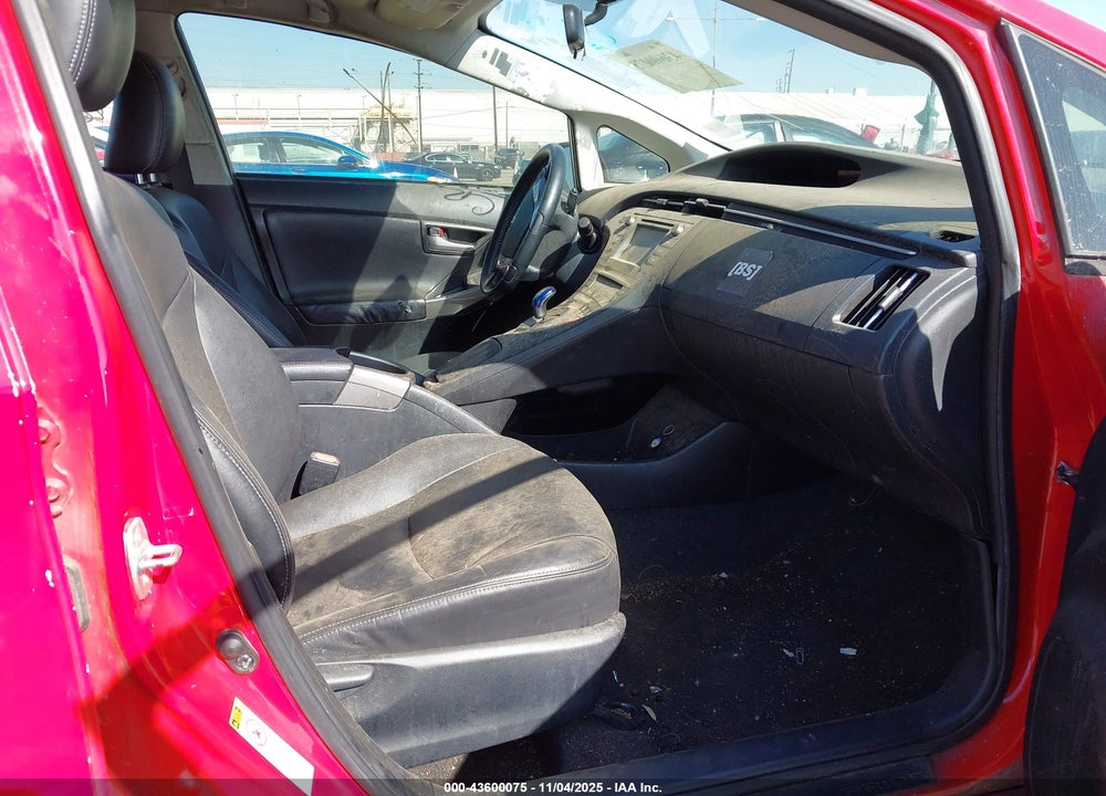 2015 TOYOTA PRIUS VIN: JTDKN3DU5F0423612