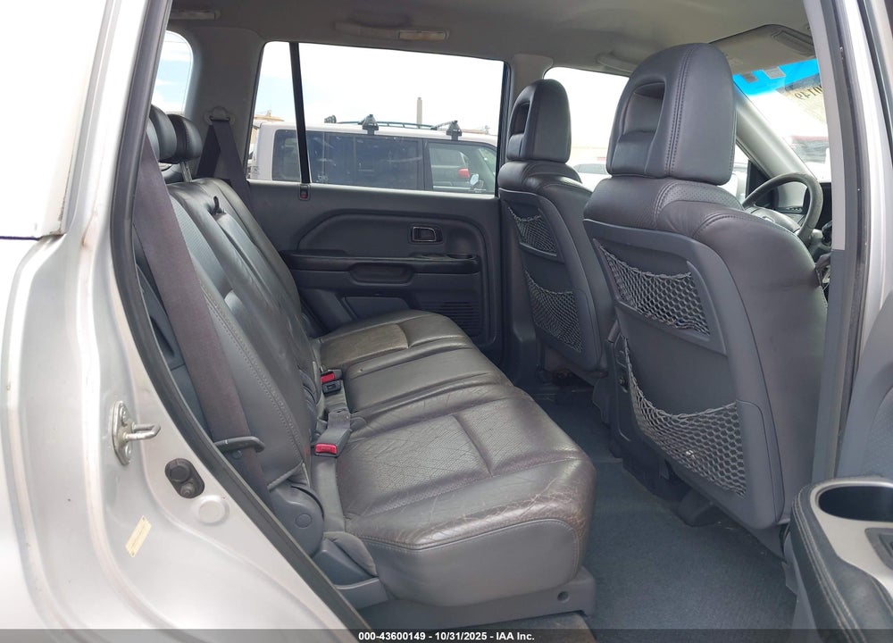 2004 HONDA PILOT EX-L VIN: 2HKYF18524H611907