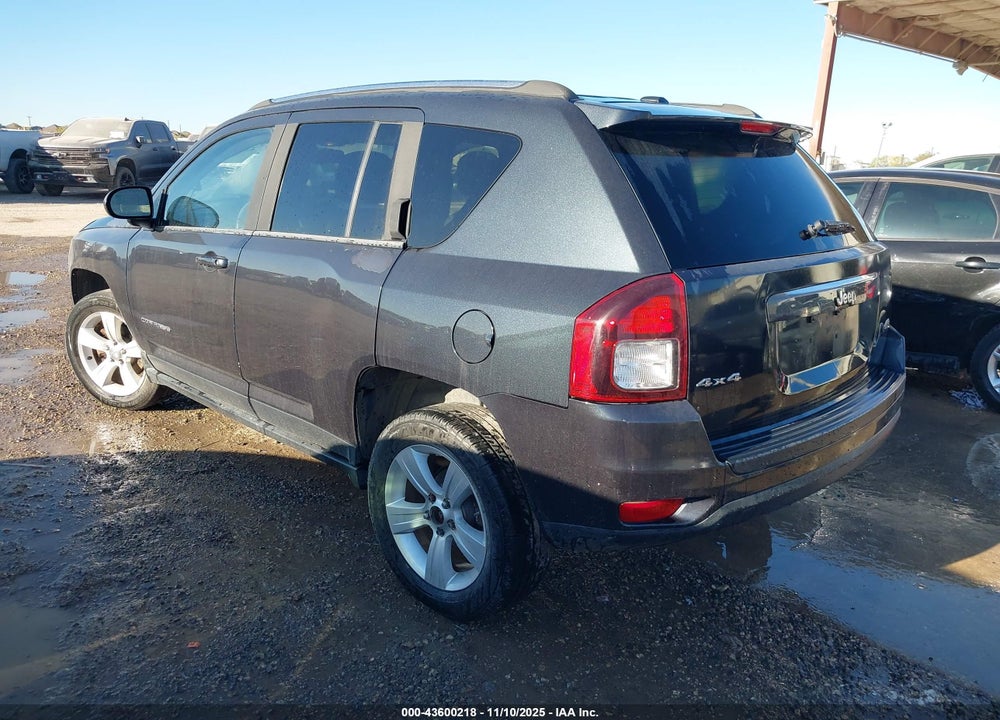 2014 JEEP COMPASS VIN: 1C4NJDEB0ED626717