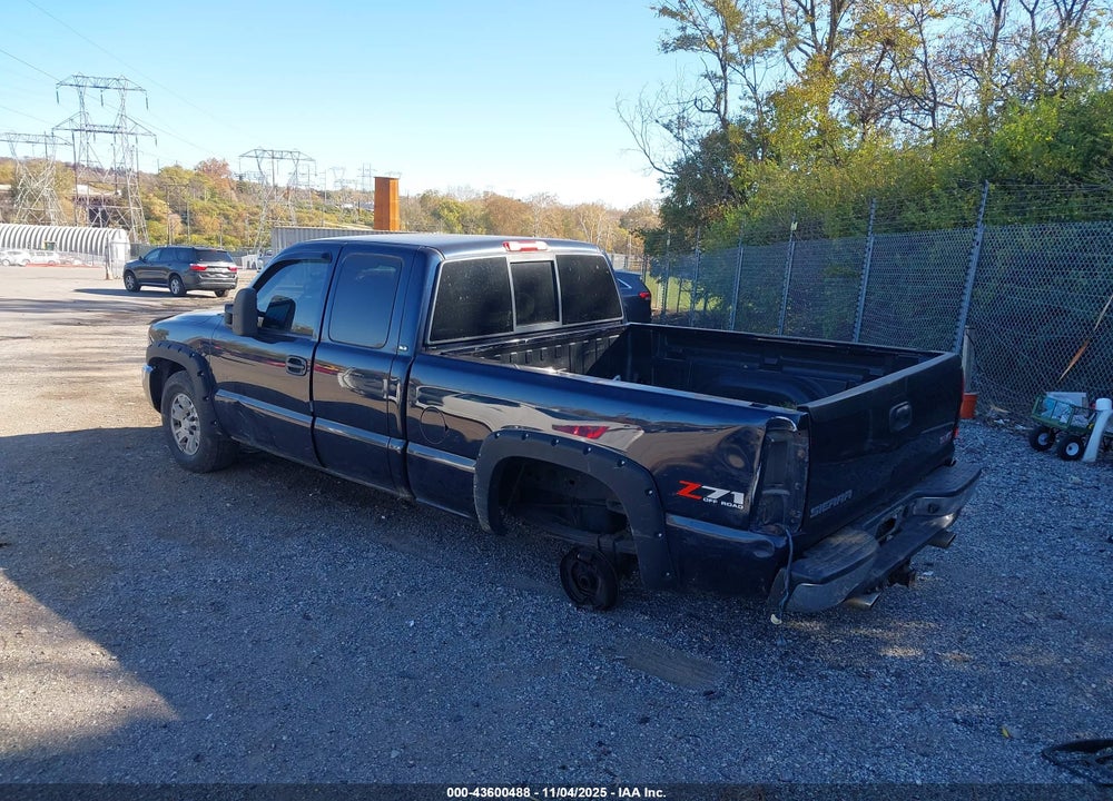 2005 GMC SIERRA 1500 SLE VIN: 1GTEK19Z75Z272295