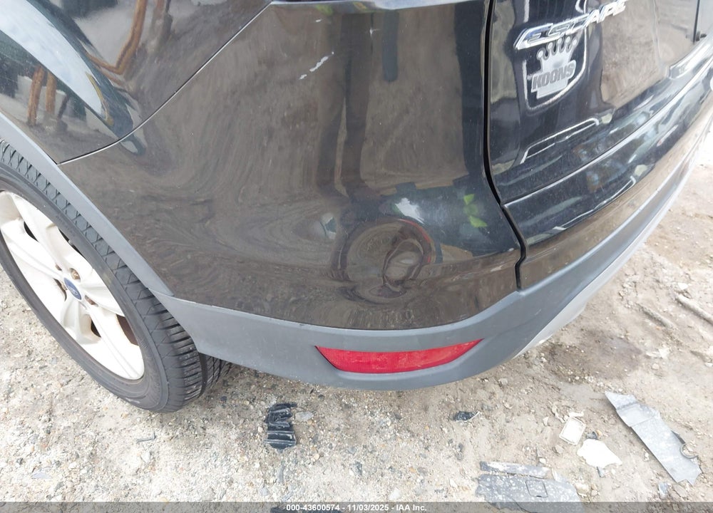 2015 FORD ESCAPE SE VIN: 1FMCU0G7XFUA22704