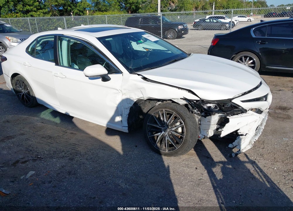 2022 TOYOTA CAMRY SE VIN: 4T1T11AK7NU061695