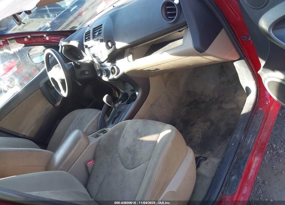 2010 TOYOTA RAV4 VIN: 2T3KF4DV4AW039885