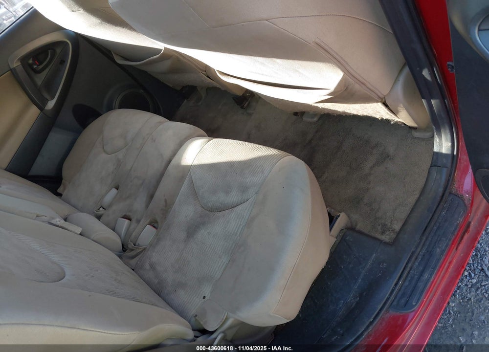 2010 TOYOTA RAV4 VIN: 2T3KF4DV4AW039885
