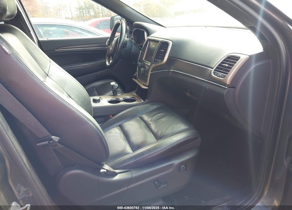 2015 JEEP GRAND CHEROKEE VIN: 1C4RJFBG5FC149531