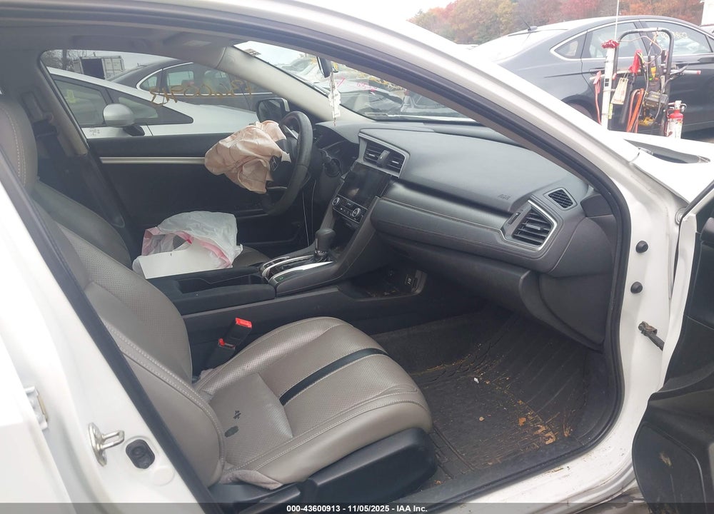 2018 HONDA CIVIC EX VIN: 2HGFC2F74JH551788