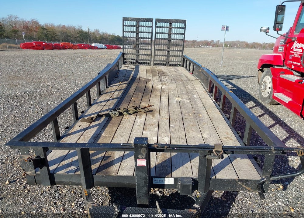 2023 KAUFMAN TRAILERS UNKNOWN VIN: 7UZFB2223PL005713