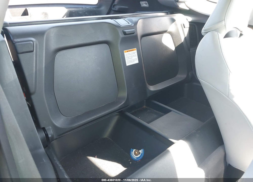 2011 HONDA CR-Z EX VIN: JHMZF1D67BS011657