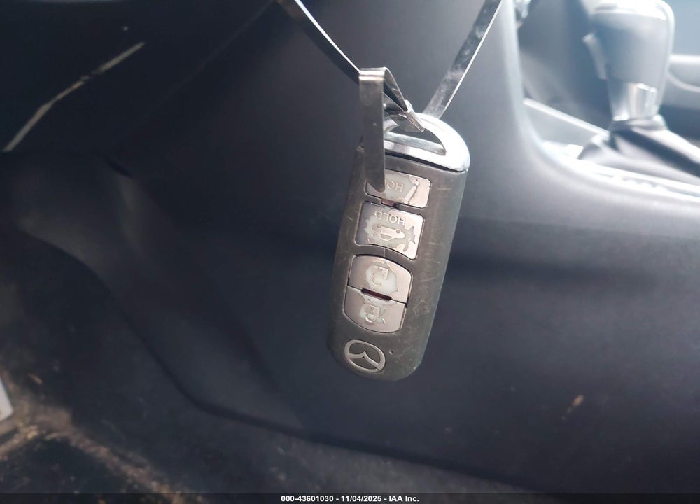2018 MAZDA 3 VIN: 3MZBN1U73JM233938