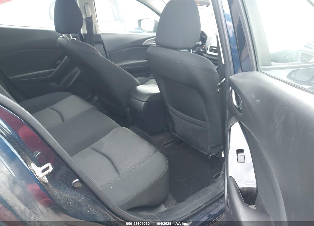 2018 MAZDA 3 VIN: 3MZBN1U73JM233938