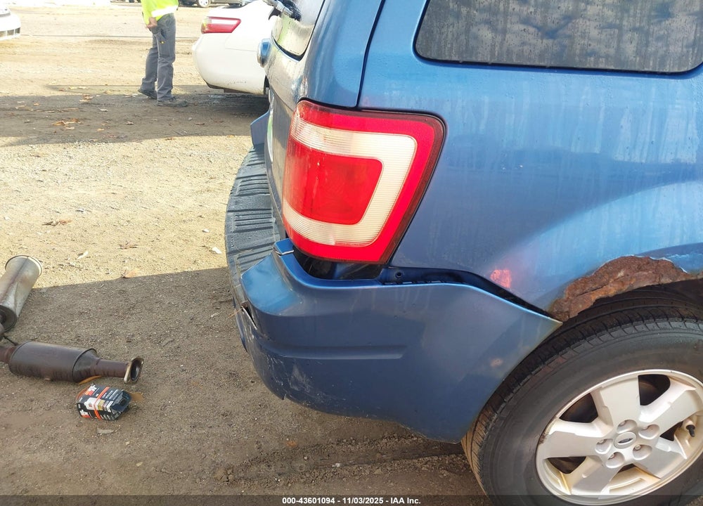 2009 FORD ESCAPE VIN: 1FMCU03789KC81133