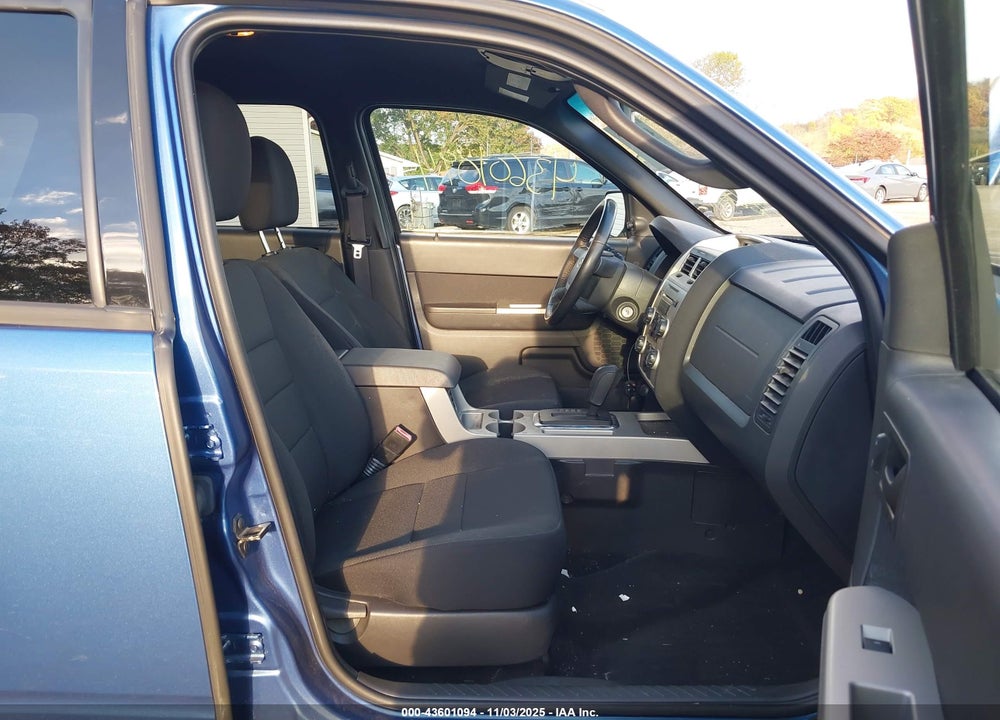 2009 FORD ESCAPE VIN: 1FMCU03789KC81133