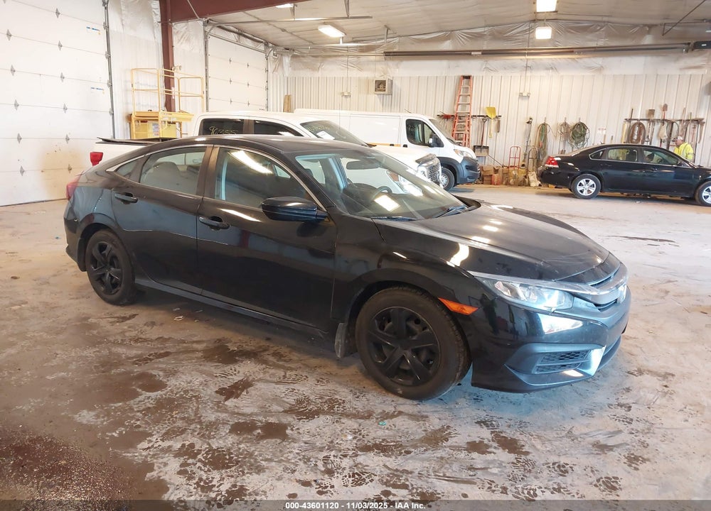 2018 HONDA CIVIC LX VIN: 2HGFC2F56JH608359