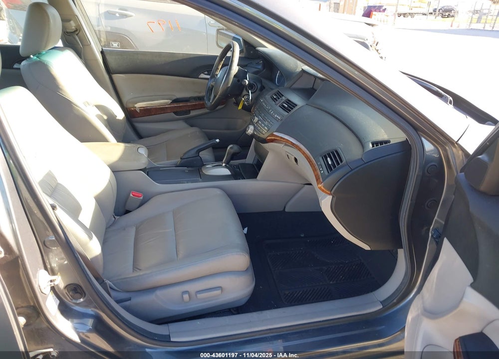 2012 HONDA ACCORD VIN: 1HGCP2F87CA068927