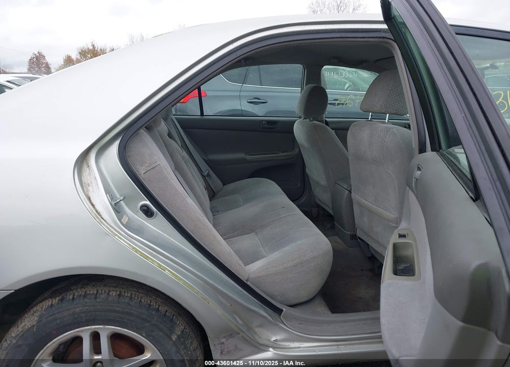 2003 TOYOTA CAMRY LE VIN: 4T1BE32K63U741420