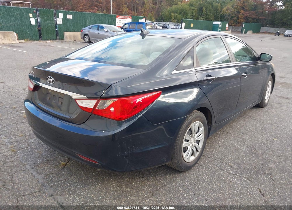 2011 HYUNDAI SONATA VIN: 5NPEB4AC7BH215915