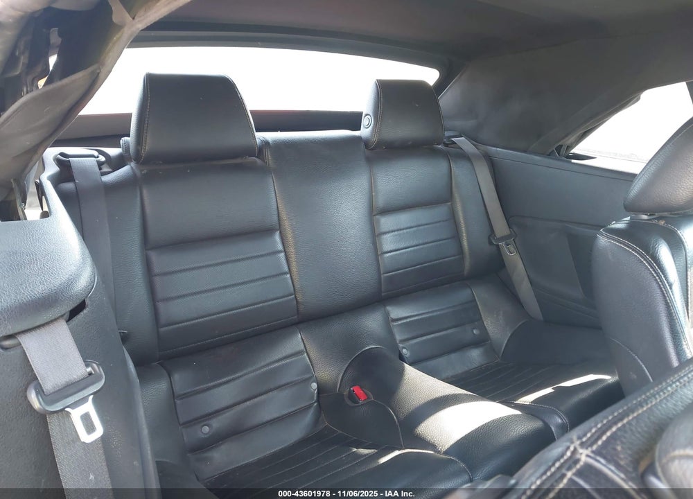 2011 FORD MUSTANG V6 PREMIUM VIN: 1ZVBP8EM0B5102786