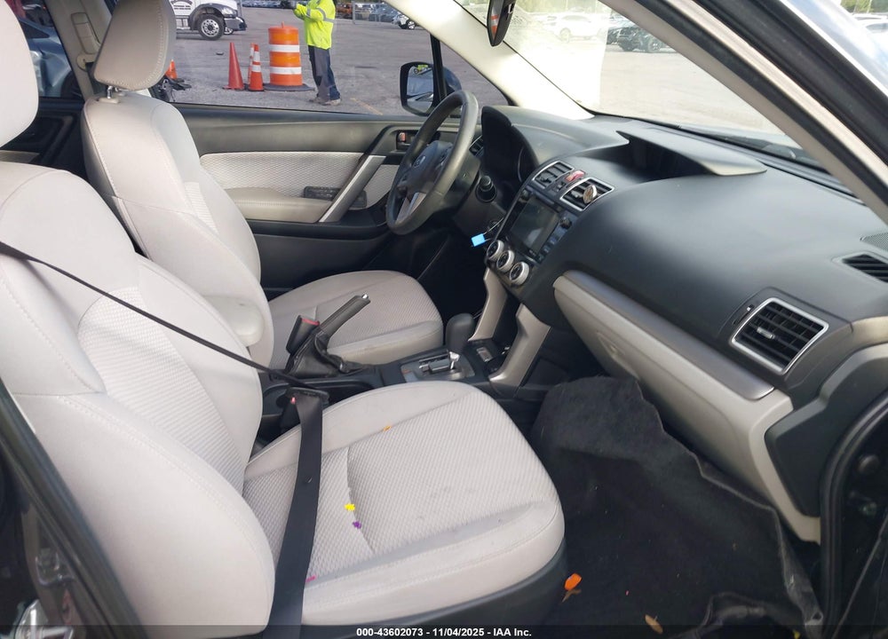 2017 SUBARU FORESTER 2.5I PREMIUM VIN: JF2SJAEC8HH401972