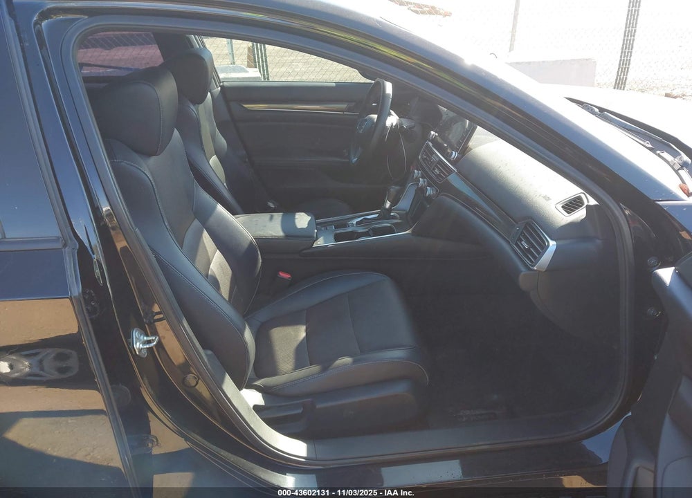 2018 HONDA ACCORD VIN: 1HGCV1F32JA148766