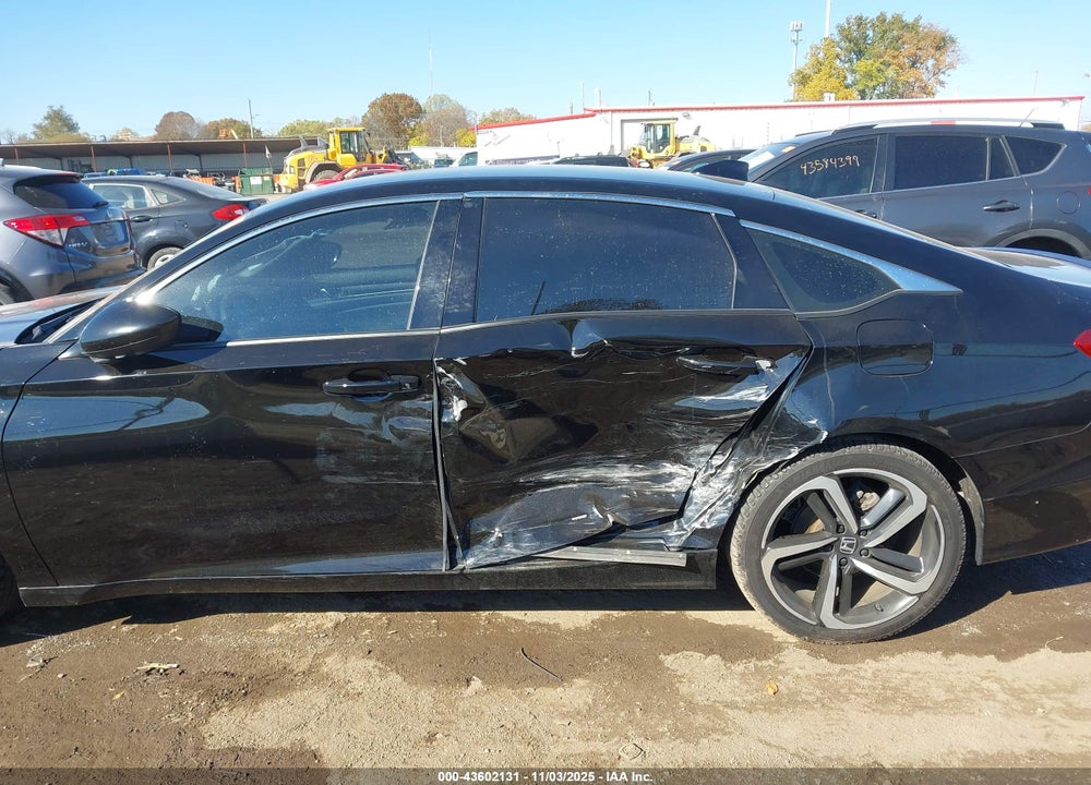 2018 HONDA ACCORD VIN: 1HGCV1F32JA148766