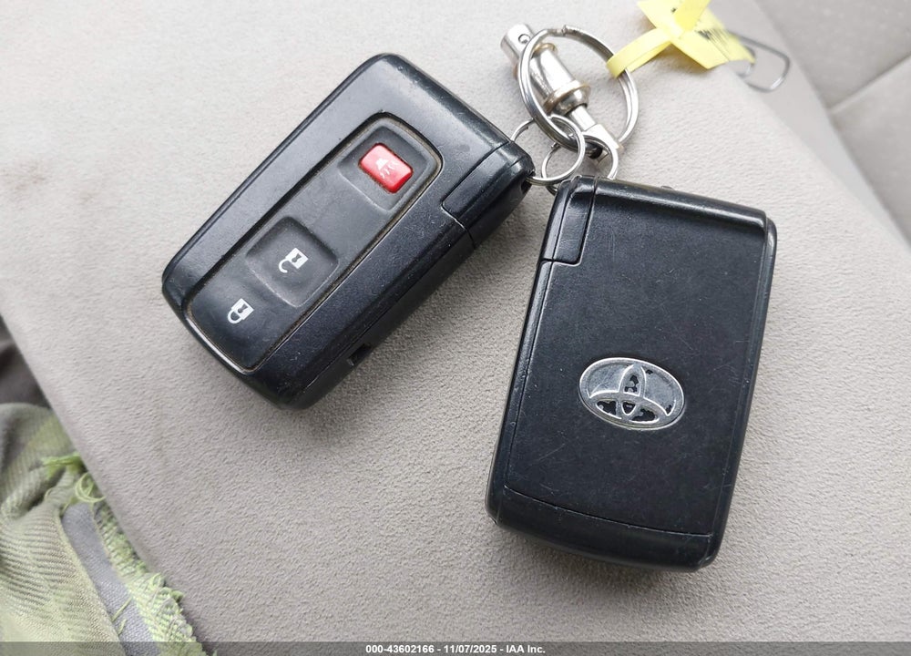 2006 TOYOTA PRIUS VIN: JTDKB20U167510150