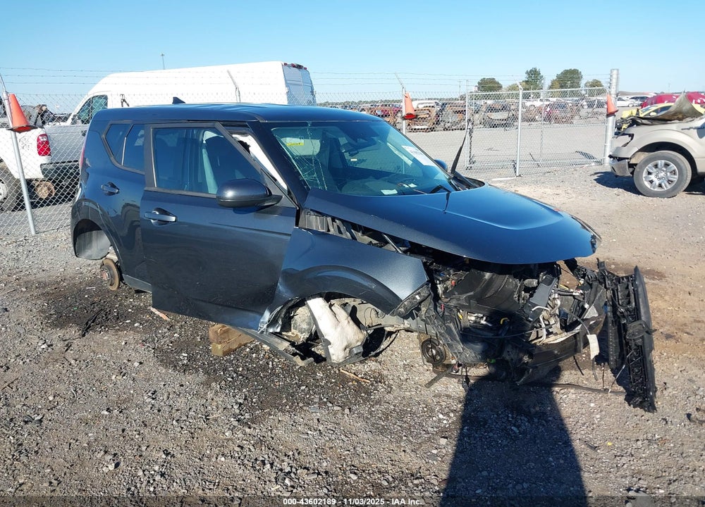 2023 KIA SOUL LX VIN: KNDJ23AU1P7211596
