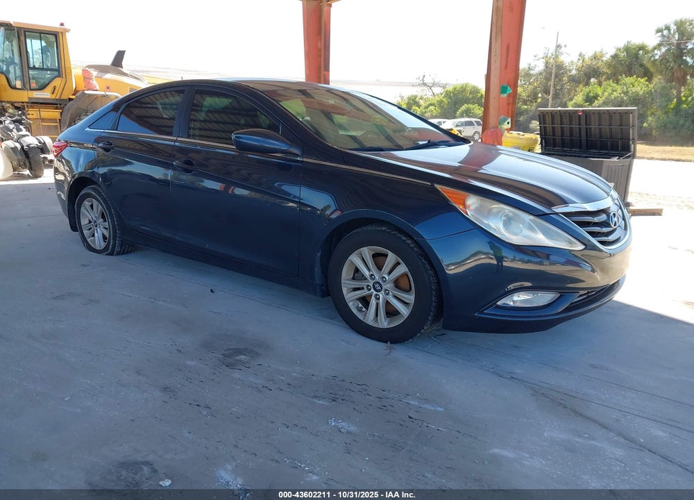 2013 HYUNDAI SONATA GLS VIN: 5NPEB4AC7DH673599