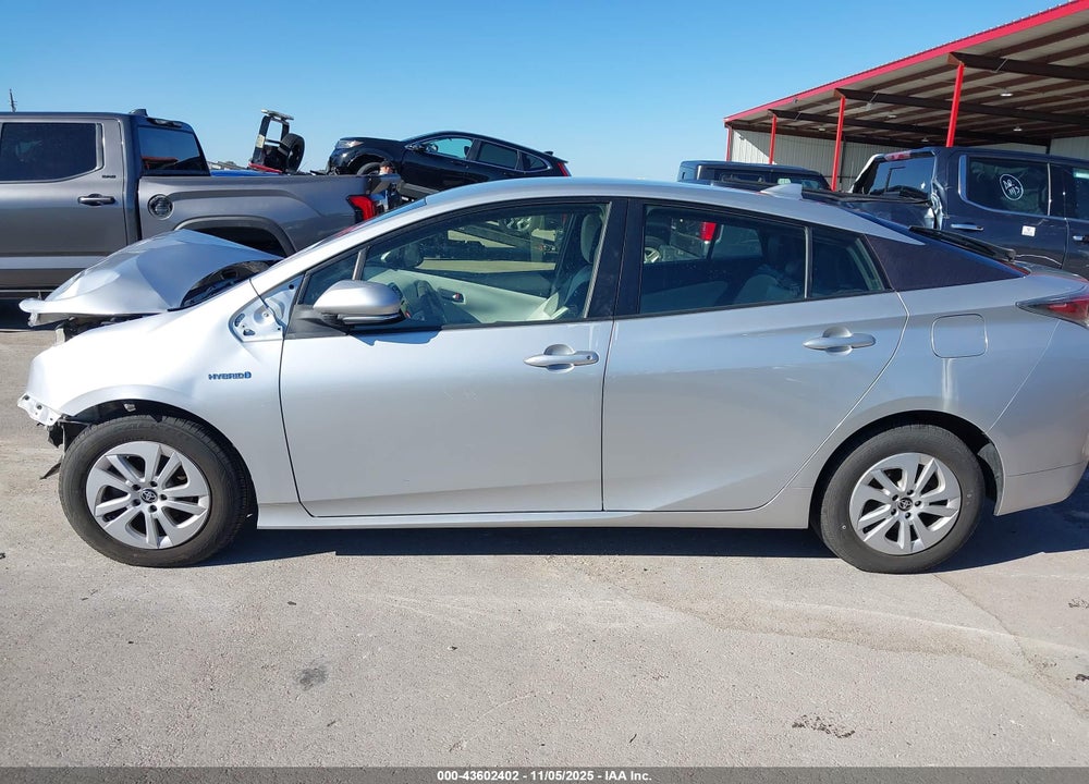 2017 TOYOTA PRIUS TWO VIN: JTDKBRFU2H3038552