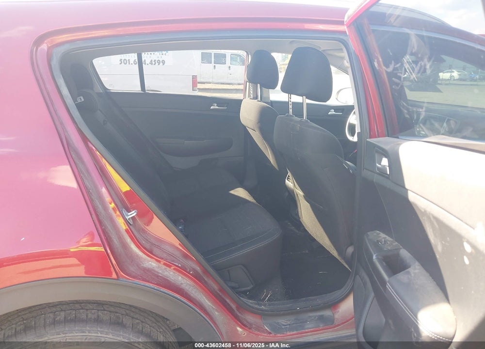 2017 KIA SPORTAGE LX VIN: KNDPMCAC8H7245757