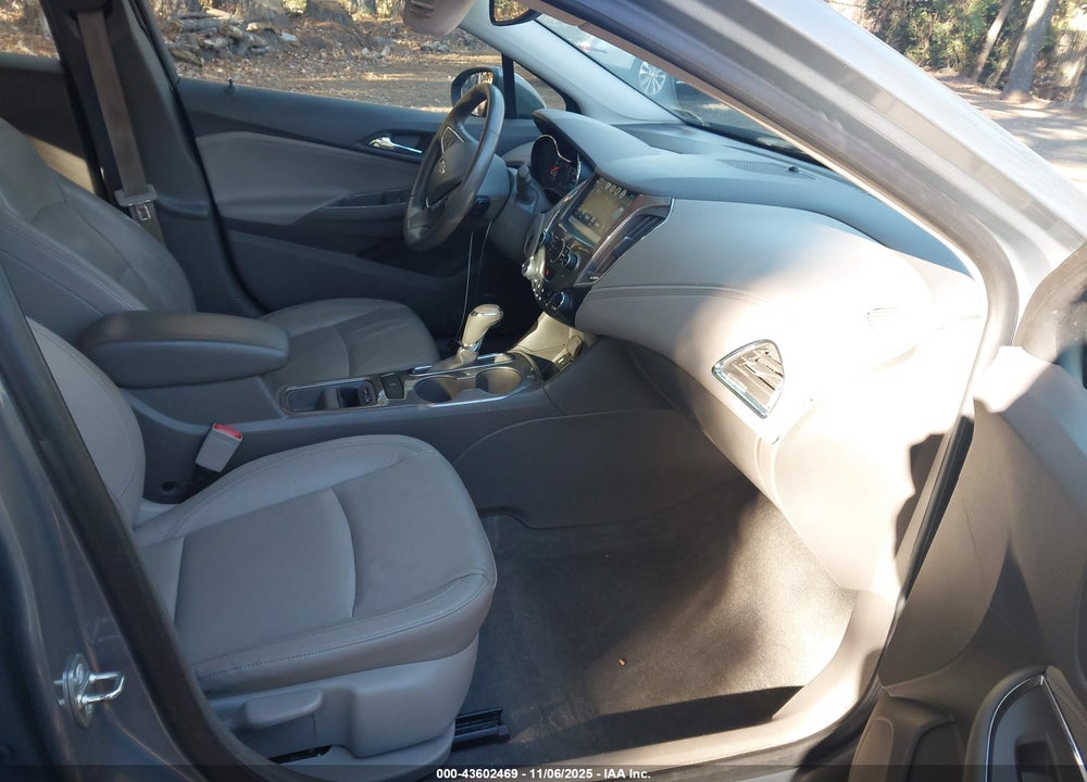 2018 CHEVROLET CRUZE PREMIER AUTO VIN: 1G1BF5SM0J7175418