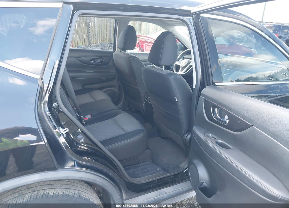 2017 NISSAN ROGUE S VIN: JN8AT2MV6HW262860